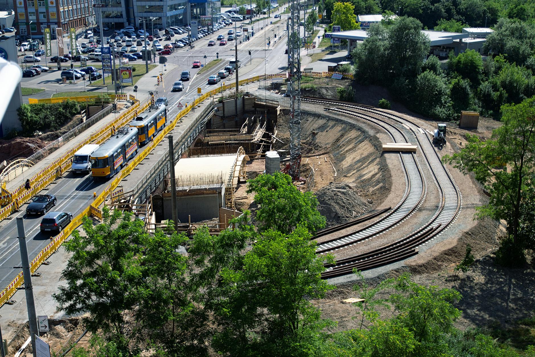 Mapa pokazująca rozkład infrastruktury i usług w Dąbrowie Górniczej