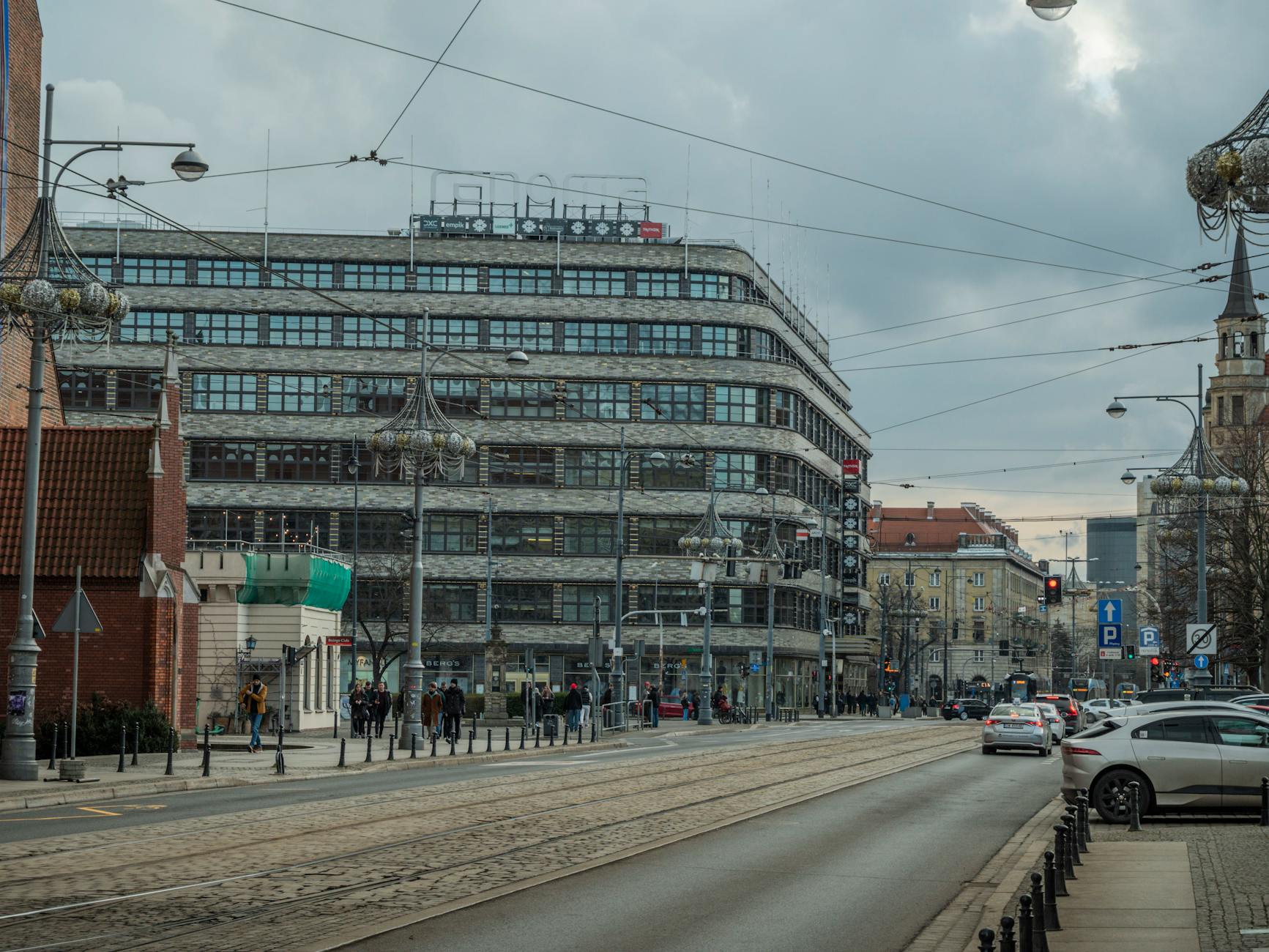 Dąbrowa Górnicza zyskuje centrum danych i… Kurozająca?